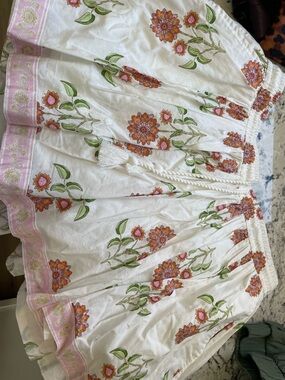 Old Navy White Floral Tiered Skort with Pink Trim
